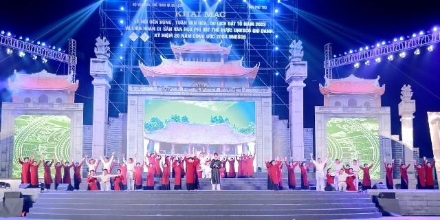 Liên hoan trình diễn các Di sản văn hóa phi vật thể đại diện nhân loại Liên hoan trình diễn các Di sản văn hóa phi vật thể đại diện nhân loại
