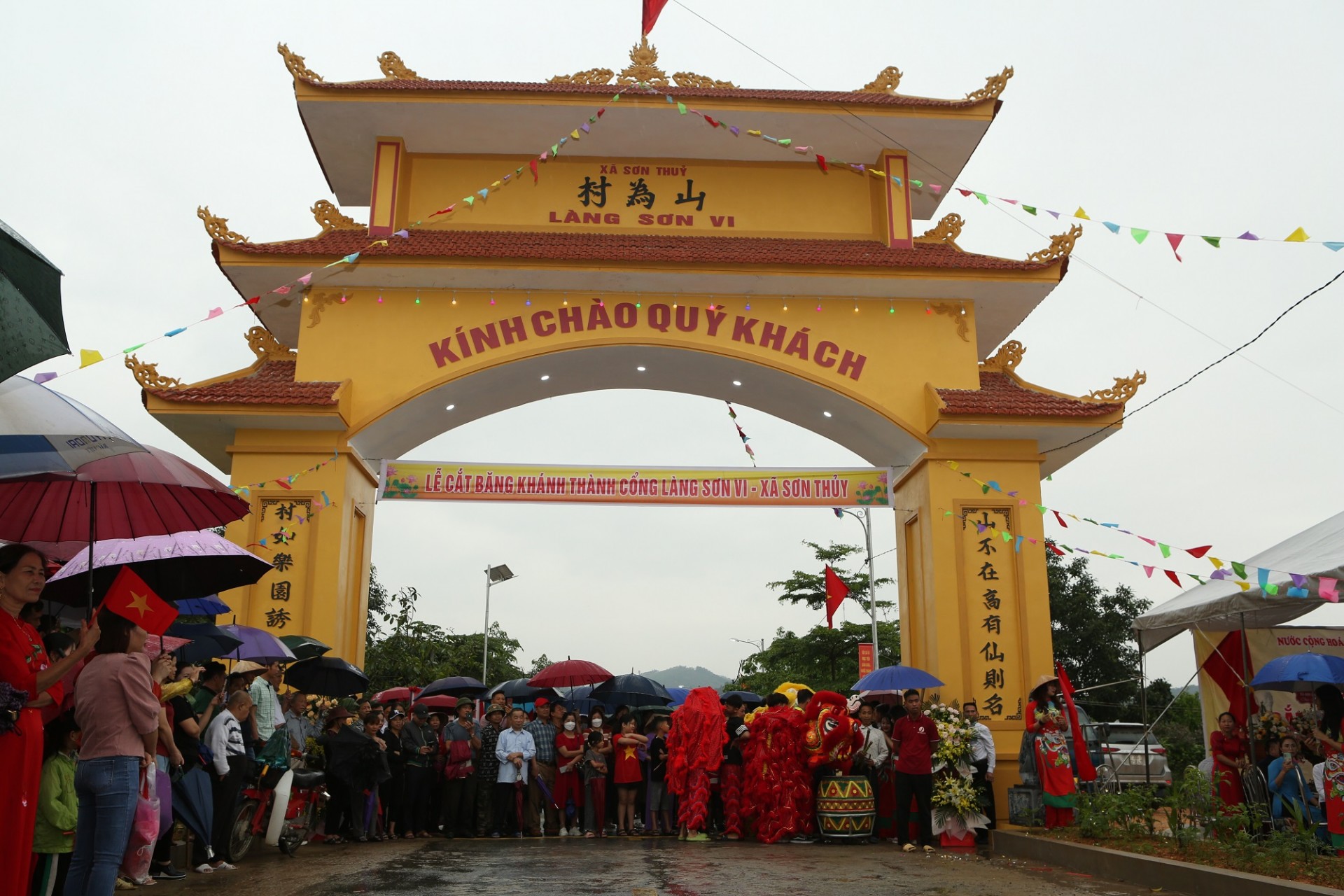 Xã Sơn Thuỷ, huyện Thanh Thuỷ, tỉnh Phú Thọ: Long trọng tổ chức lễ khánh thành cổng làng Sơn Vi Xã Sơn Thuỷ, huyện Thanh Thuỷ, tỉnh Phú Thọ: Long trọng tổ chức lễ khánh thành cổng làng Sơn Vi