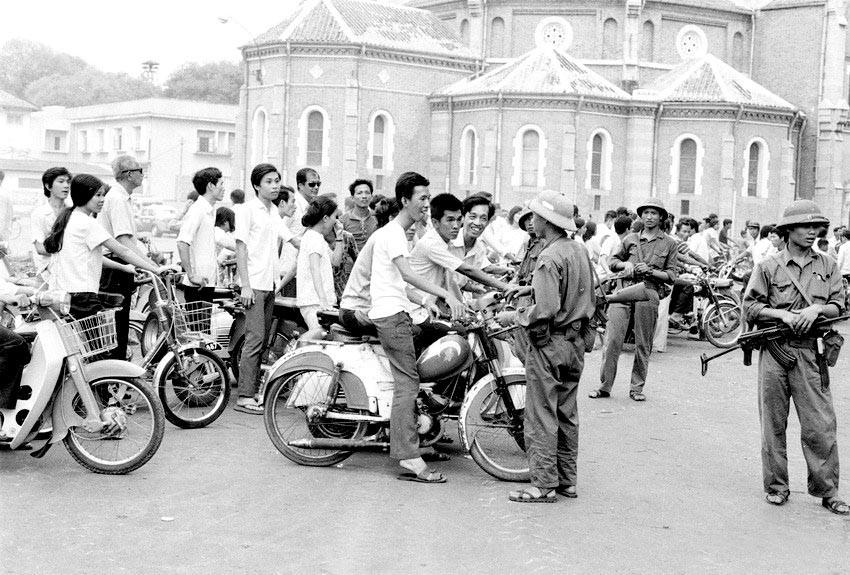 Phóng viên chiến trường và cuôc gặp bất ngờ