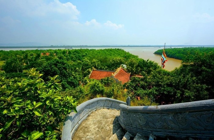 Khu di tích Tràng Kênh cách trung tâm thành phố Hải Phòng khoảng 20km Khu di tích Tràng Kênh cách trung tâm thành phố Hải Phòng khoảng 20km