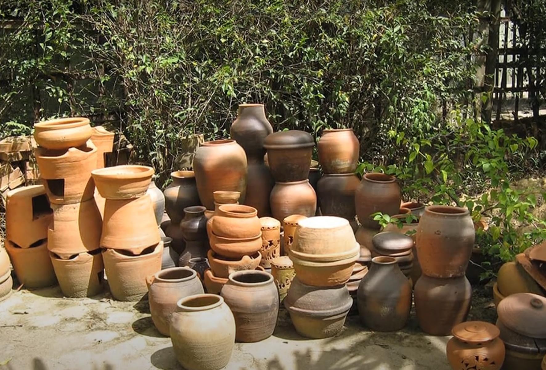 Câu chuyện về làng gốm Dưỡng Động Câu chuyện về làng gốm Dưỡng Động