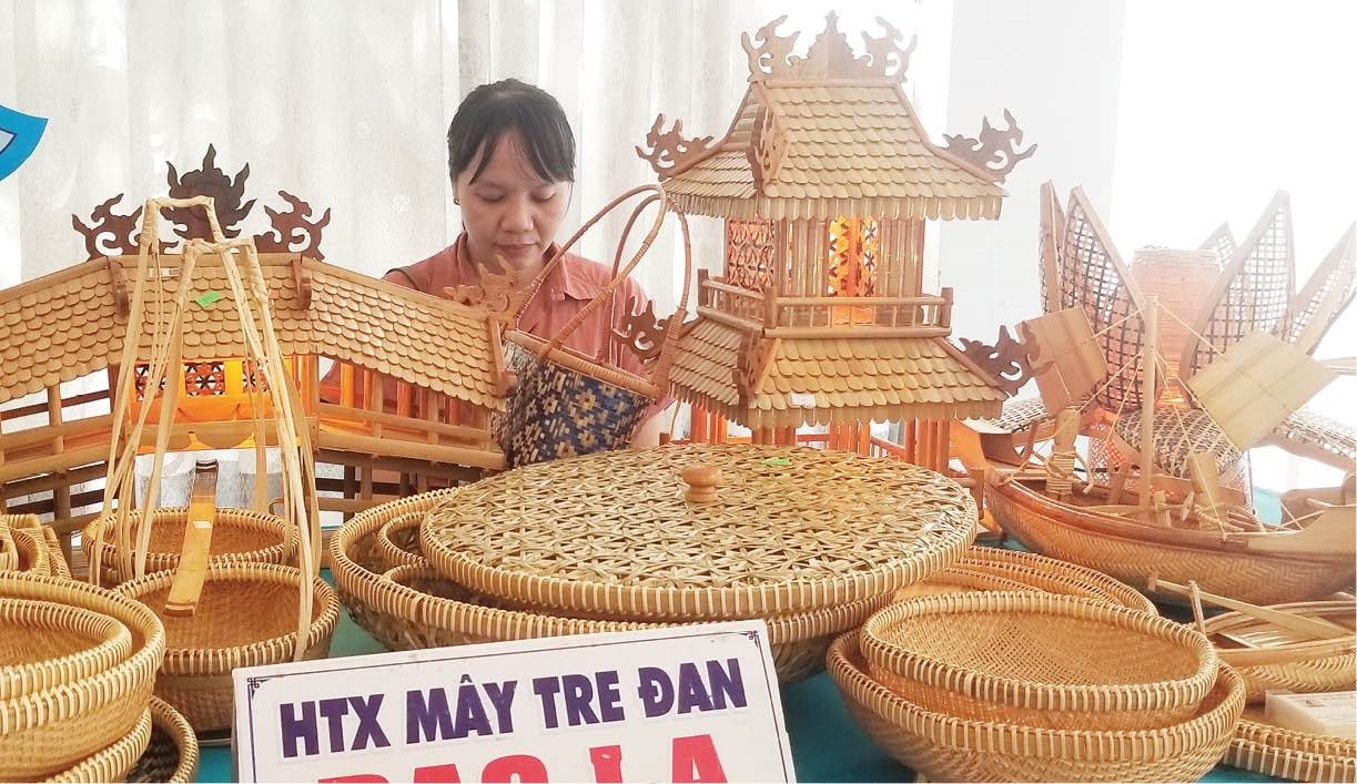 Sản phẩm của HTX mây tre đan Bao La Sản phẩm của HTX mây tre đan Bao La