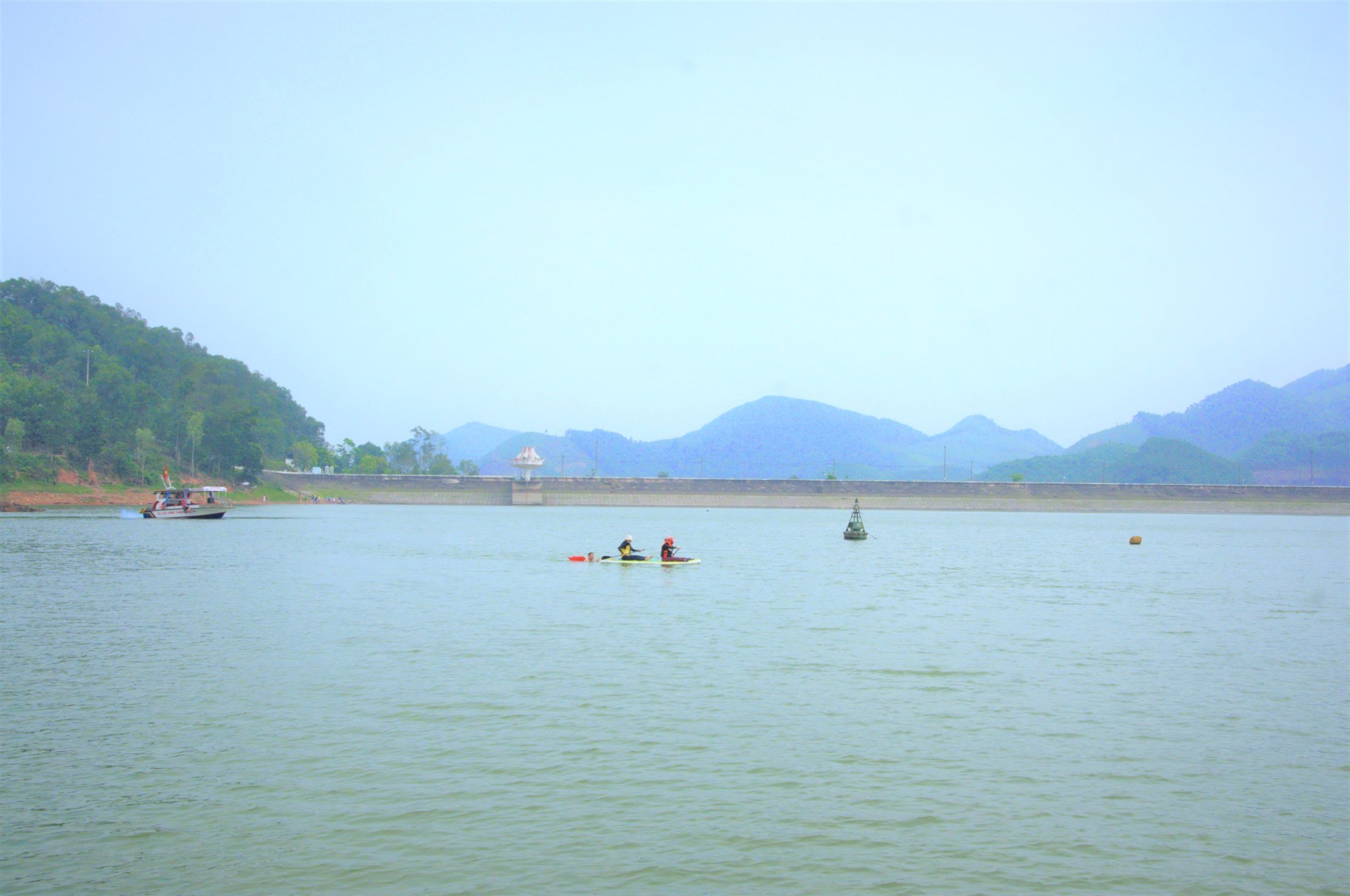 Trải nghiệm du lịch trên hồ Núi Cốc Trải nghiệm du lịch trên hồ Núi Cốc