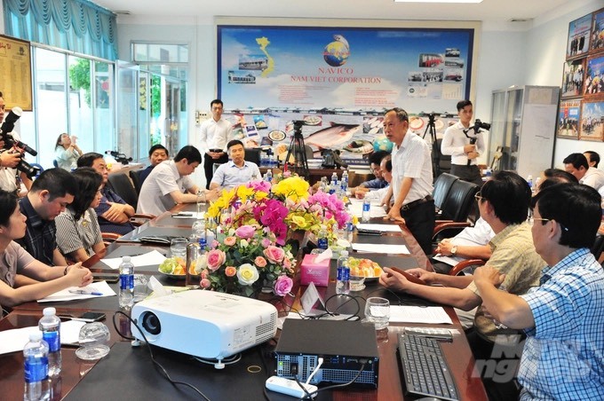 Tổng Giám đốc Công ty Cổ phần Nam Việt Doãn Tới cho biết, năm 2022 doanh nghiệp xuất khẩu 110.000 tấn cá tra, lợi nhuận sau thuế 660 tỷ đồng. Ảnh: Lê Hoàng Vũ. Tổng Giám đốc Công ty Cổ phần Nam Việt Doãn Tới cho biết, năm 2022 doanh nghiệp xuất khẩu 110.000 tấn cá tra, lợi nhuận sau thuế 660 tỷ đồng. Ảnh: Lê Hoàng Vũ.