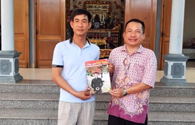 Nghệ nhân bàn tay vàng tạo hình xếp mâm ngũ quả