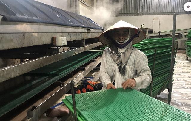 Làng nghề bánh đa nem Ngự Câu (An Thượng, Hoài Đức) ứng dụng công nghệ vào sản xuất. Làng nghề bánh đa nem Ngự Câu (An Thượng, Hoài Đức) ứng dụng công nghệ vào sản xuất.