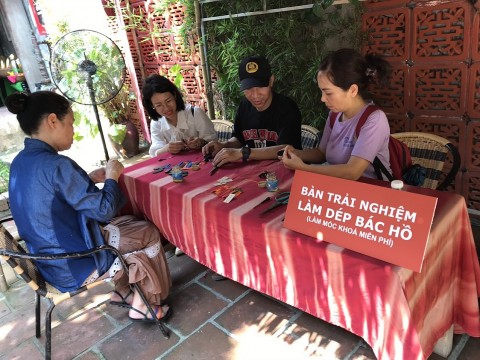 quan hoan kiem khai mac chuong trinh huyen thoai buoc chan