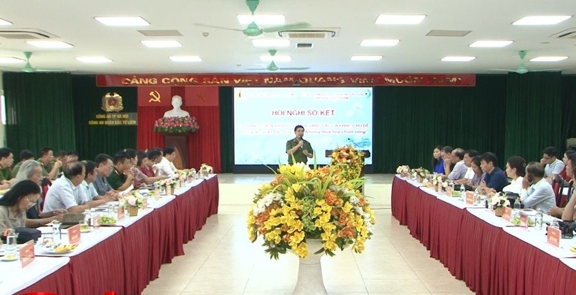 Cuộc thi sáng tác ca khúc chủ đề “Công an quận Bắc Từ Liêm - Những mùa hoa chiến công” Cuộc thi sáng tác ca khúc chủ đề “Công an quận Bắc Từ Liêm - Những mùa hoa chiến công”