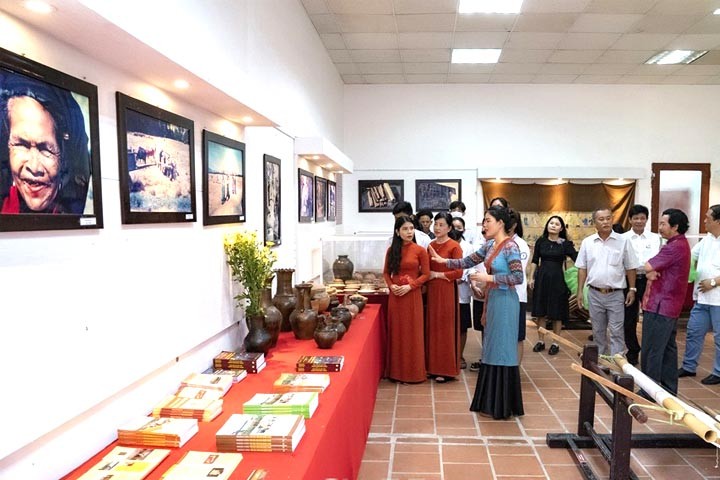 Gian trưng bày Văn hóa Chăm Ninh Thuận.