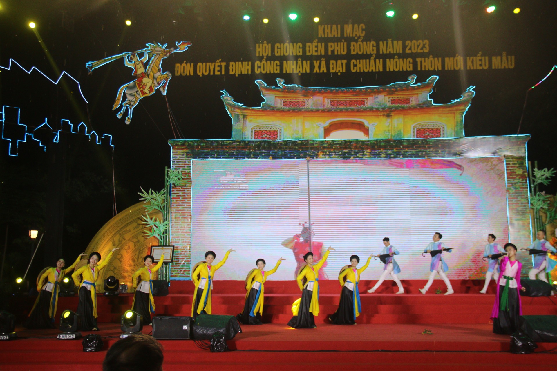 Hội Gióng được tổ chức nhằm tưởng nhớ công đức của Đức Thánh Gióng một trong “Tứ bất tử” của tín ngưỡng dân gian Việt Nam