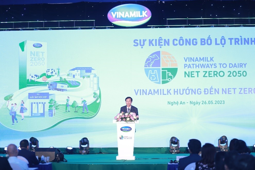 VINAMILK CÔNG BỐ LỘ TRÌNH TỚI NET ZERO 2050 VÀ NHÀ MÁY, TRANG TRẠI ĐẠT TRUNG HÒA CARBON ĐẦU TIÊN VINAMILK CÔNG BỐ LỘ TRÌNH TỚI NET ZERO 2050 VÀ NHÀ MÁY, TRANG TRẠI ĐẠT TRUNG HÒA CARBON ĐẦU TIÊN