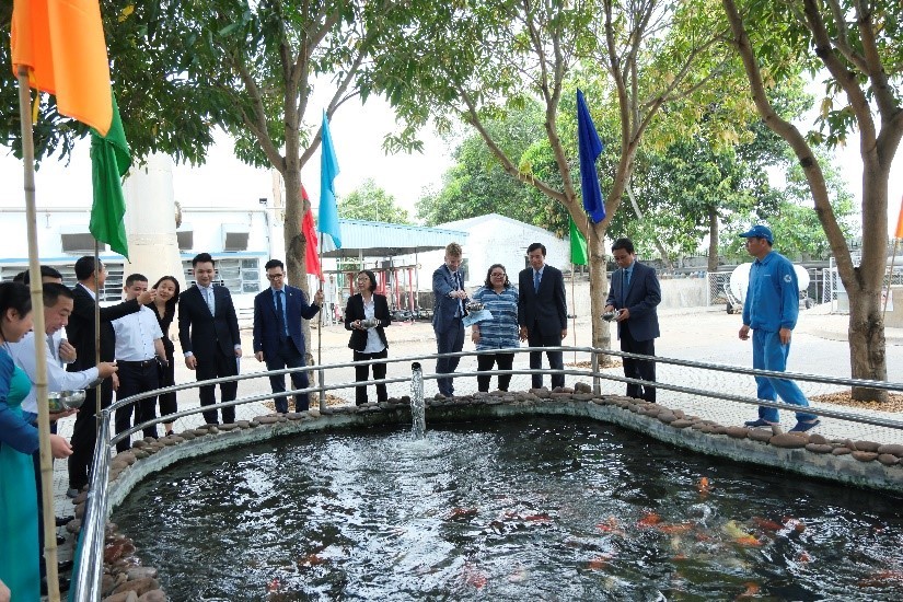 VINAMILK CÔNG BỐ LỘ TRÌNH TỚI NET ZERO 2050 VÀ NHÀ MÁY, TRANG TRẠI ĐẠT TRUNG HÒA CARBON ĐẦU TIÊN VINAMILK CÔNG BỐ LỘ TRÌNH TỚI NET ZERO 2050 VÀ NHÀ MÁY, TRANG TRẠI ĐẠT TRUNG HÒA CARBON ĐẦU TIÊN