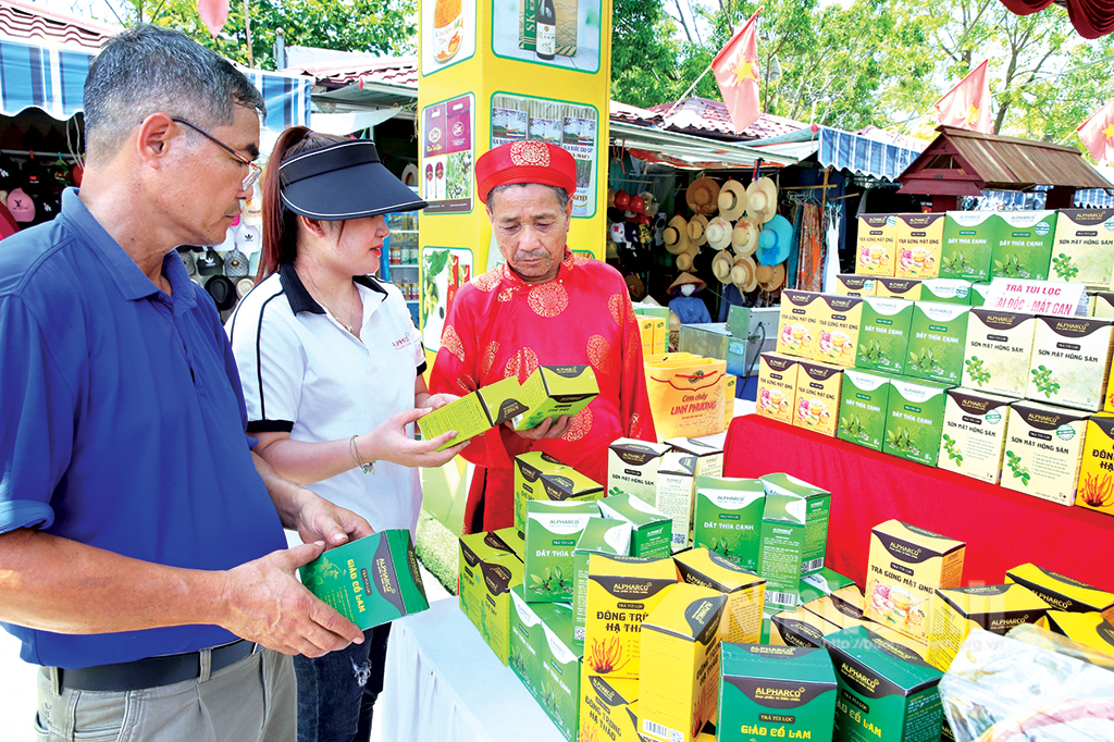 Sắc vàng Tam Cốc-Tràng An: Cơ hội tiêu thụ sản phẩm OCOP Ninh Bình