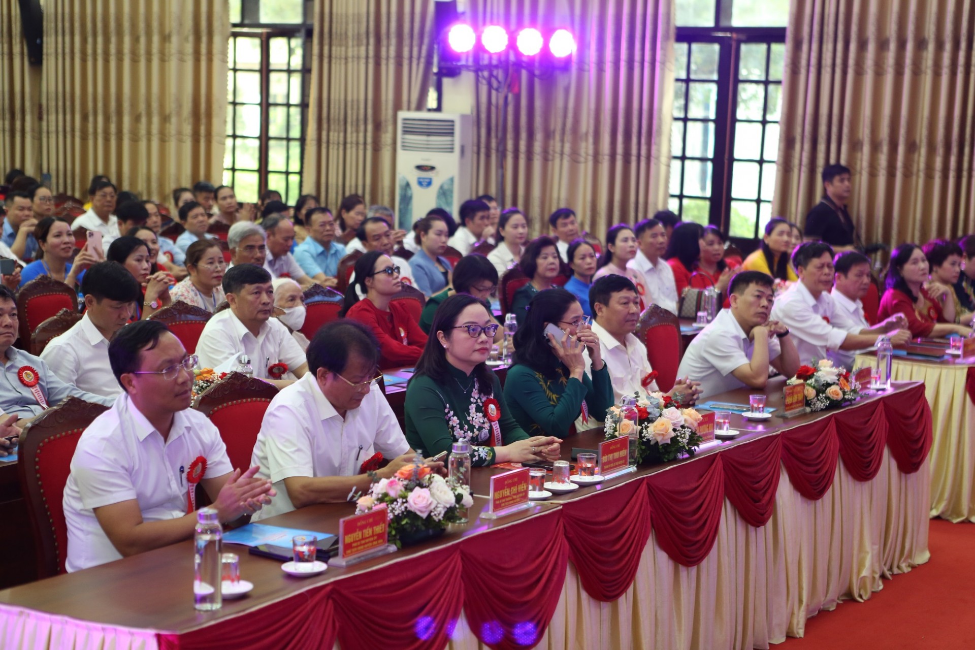 Đại hội Công đoàn huyện Ứng Hòa lần thứ XI thành công tốt đẹp Đại hội Công đoàn huyện Ứng Hòa lần thứ XI thành công tốt đẹp