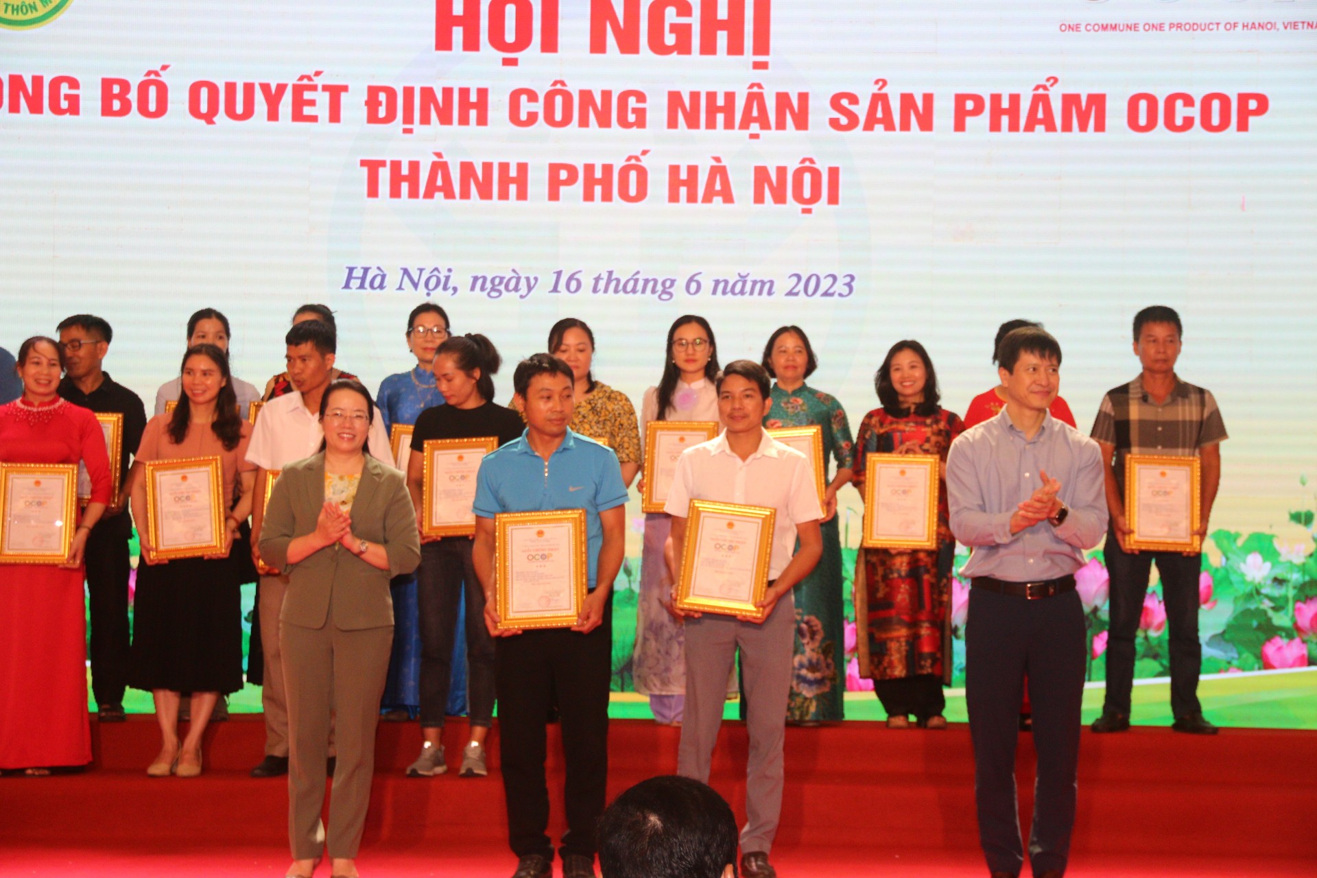 Hà Nội trao chứng nhận cho 518 sản phẩm OCOP