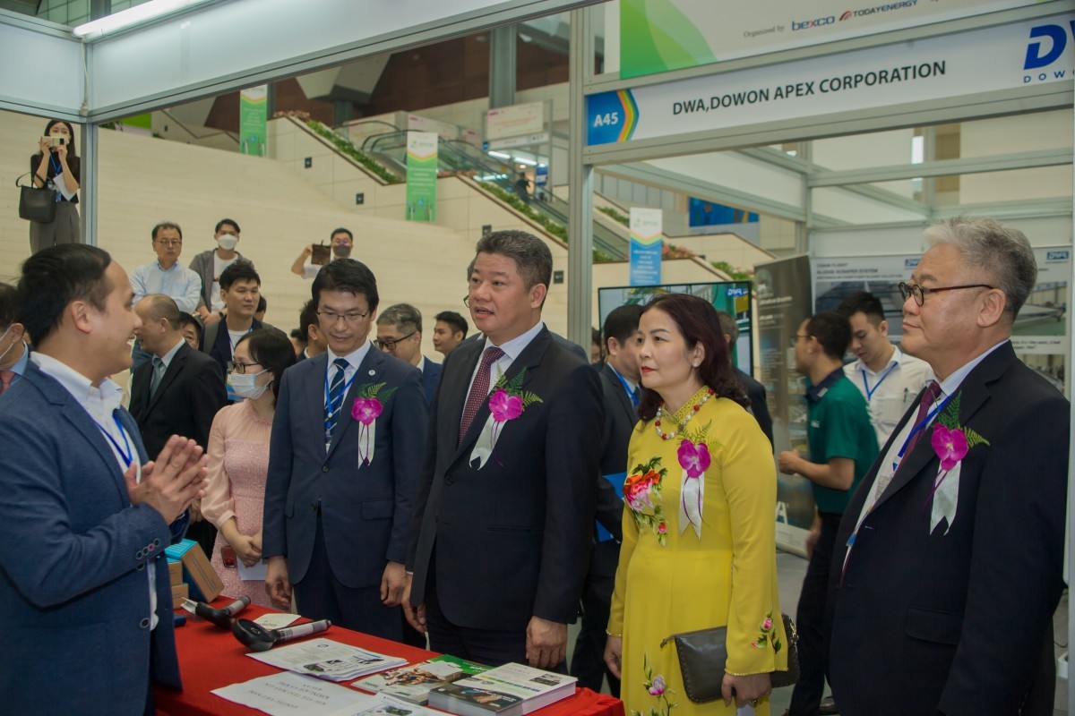 ENTECH HANOI 2023: Thu hút sự tham gia của gần 200 doanh nghiệp trưng bày gian hàng, giới thiệu sản phẩm ENTECH HANOI 2023: Thu hút sự tham gia của gần 200 doanh nghiệp trưng bày gian hàng, giới thiệu sản phẩm