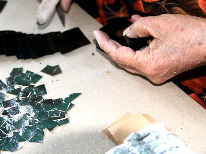 Nghề dát vàng Kiêu Kỵ độc nhất đất Thăng Long Nghề dát vàng Kiêu Kỵ độc nhất đất Thăng Long