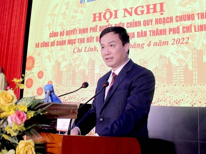 Chủ tịch UBND tỉnh Hải Dương Triệu Thế Hùng phát biểu tại Hội nghị Chủ tịch UBND tỉnh Hải Dương Triệu Thế Hùng phát biểu tại Hội nghị