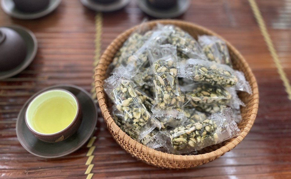 Kẹo lạc trà xanh - Đặc sản một miền quê