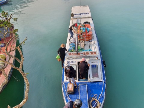 huyen van don tinh quang ninh phat trien but pha qua chuong trinh xay dung nong thon moi