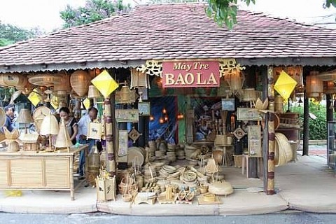 Giữ gìn và phát triển làng nghề mây tre đan Bao La