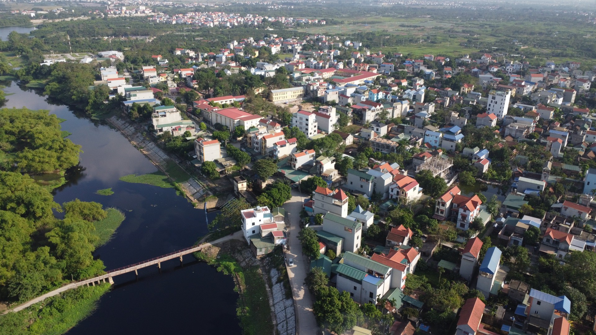 Bức tranh nông thôn mới nâng cao sáng, xanh, sạch đẹp tại Lam Điền đã chứng minh sự quyết tâm cao của cả hệ thống chính trị, các cấp chính quyền cùng với sự tham gia tích cực, trách nhiệm của nhân dân địa phương.