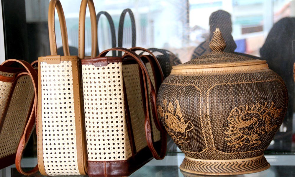 Những sản phẩm đa dạng trong xưởng sản xuất của Công ty TNHH Mây tre đan  Việt Quang. 