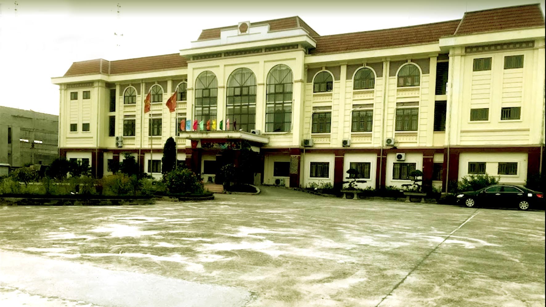 Trụ sở UBND phường Xuân Hòa. Địa chỉ: Đường Phạm Văn Đồng, phường Xuân Hoà, TP.Phúc Yên, tỉnh Vĩnh Phúc Địa chỉ: Đường Phạm Văn Đồng, phường Xuân Hoà, TP.Phúc Yên, tỉnh Vĩnh Phúc Chủ tịch UBND phường: Nguyễn Thị ThanhChủ tịch UBND phường: Nguyễn Thị Thanh Trụ sở UBND phường Xuân Hòa. Địa chỉ: Đường Phạm Văn Đồng, phường Xuân Hoà, TP.Phúc Yên, tỉnh Vĩnh Phúc Địa chỉ: Đường Phạm Văn Đồng, phường Xuân Hoà, TP.Phúc Yên, tỉnh Vĩnh Phúc Chủ tịch UBND phường: Nguyễn Thị ThanhChủ tịch UBND phường: Nguyễn Thị Thanh