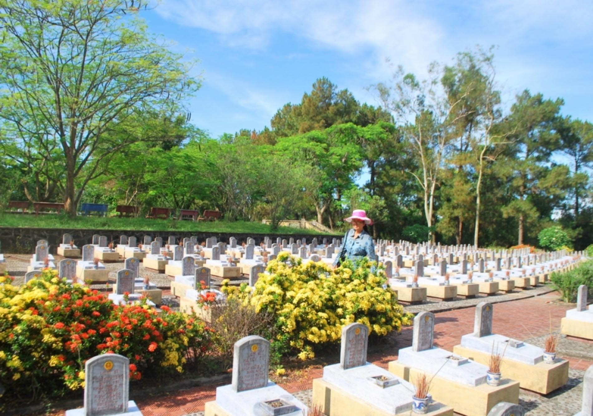 Tháng Bảy, chuyến hành trình đến Nghĩa Trang Liệt Sĩ quốc gia Trường Sơn Tháng Bảy, chuyến hành trình đến Nghĩa Trang Liệt Sĩ quốc gia Trường Sơn