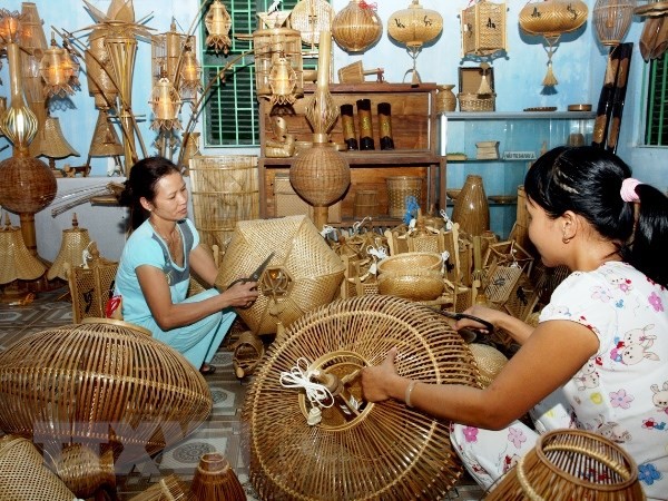 TS. Tôn Gia Hóa Phó chủ tịch Hiệp hội Làng nghề Việt Nam TS. Tôn Gia Hóa Phó chủ tịch Hiệp hội Làng nghề Việt Nam