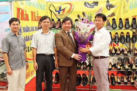 Nhiều làng nghề không bảo đảm đủ số hộ làm nghề theo quy định