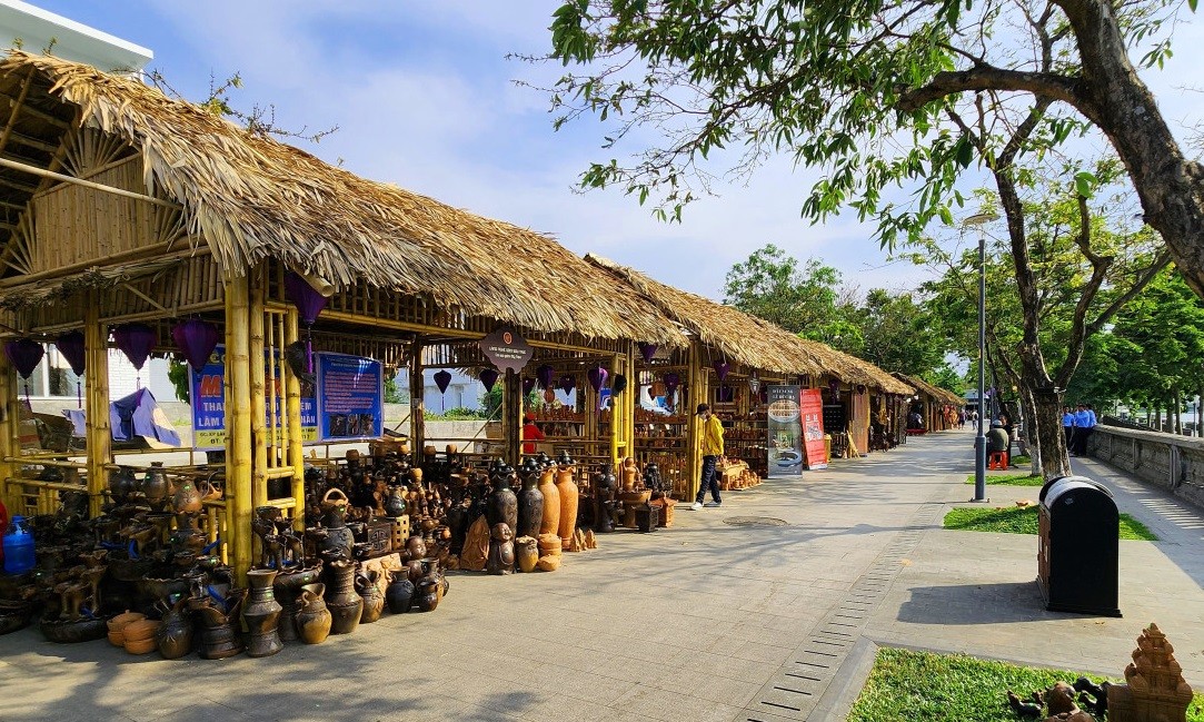 Bảo tồn làng nghề truyền thống trong cuộc sống hiện đại