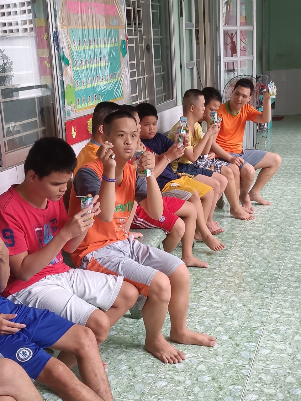 QUỸ SỮA ĐỒNG HÀNH CÙNG EM TRÊN NHỮNG HÀNH TRÌNH CỦA ƯỚC MONG VÀ NỤ CƯỜI QUỸ SỮA ĐỒNG HÀNH CÙNG EM TRÊN NHỮNG HÀNH TRÌNH CỦA ƯỚC MONG VÀ NỤ CƯỜI