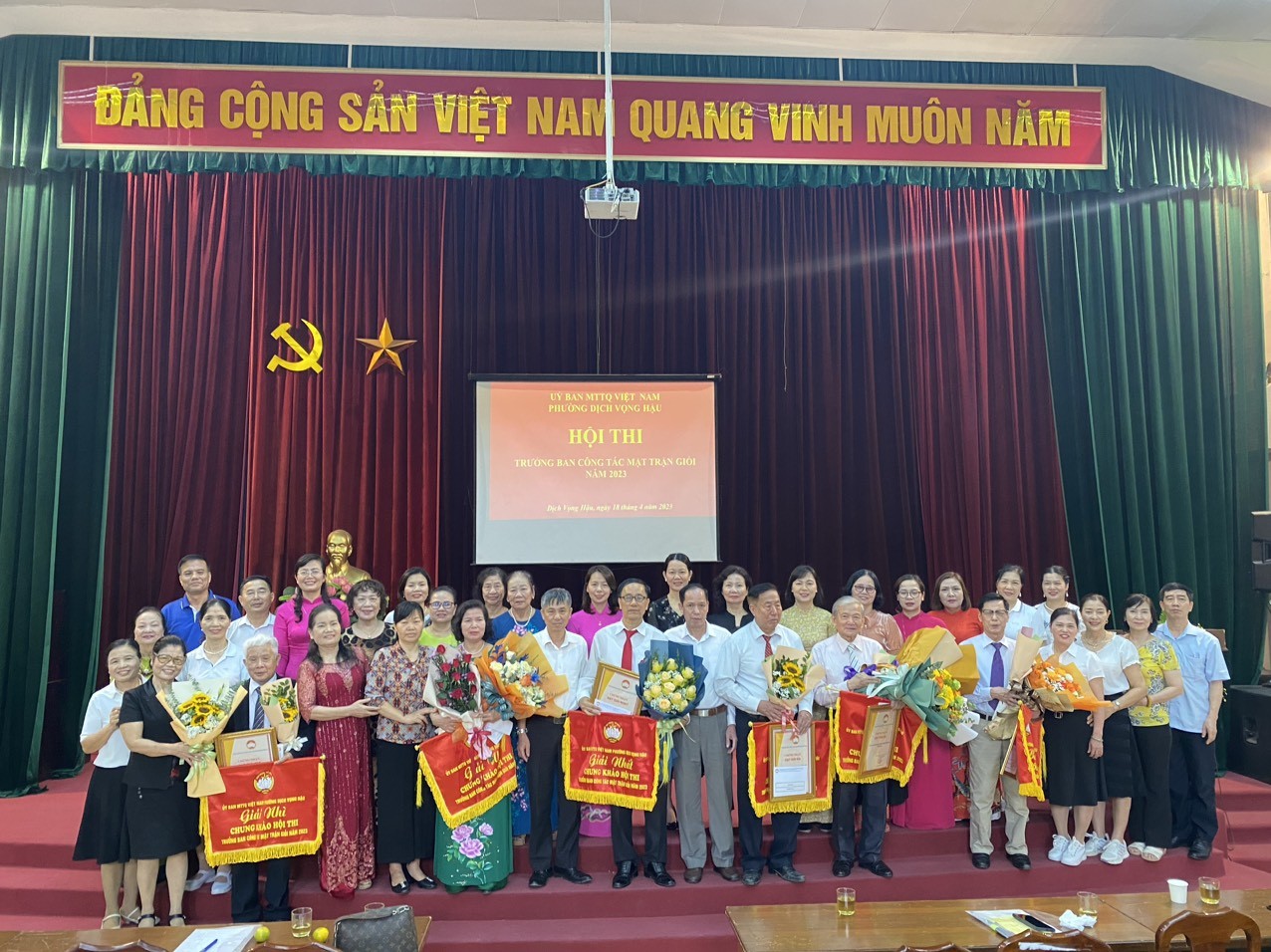 Phường Dịch Vọng Hậu tổ chức thành công Chung khảo hội thi “Trưởng ban công tác mặt trận giỏi” năm 2023 Phường Dịch Vọng Hậu tổ chức thành công Chung khảo hội thi “Trưởng ban công tác mặt trận giỏi” năm 2023