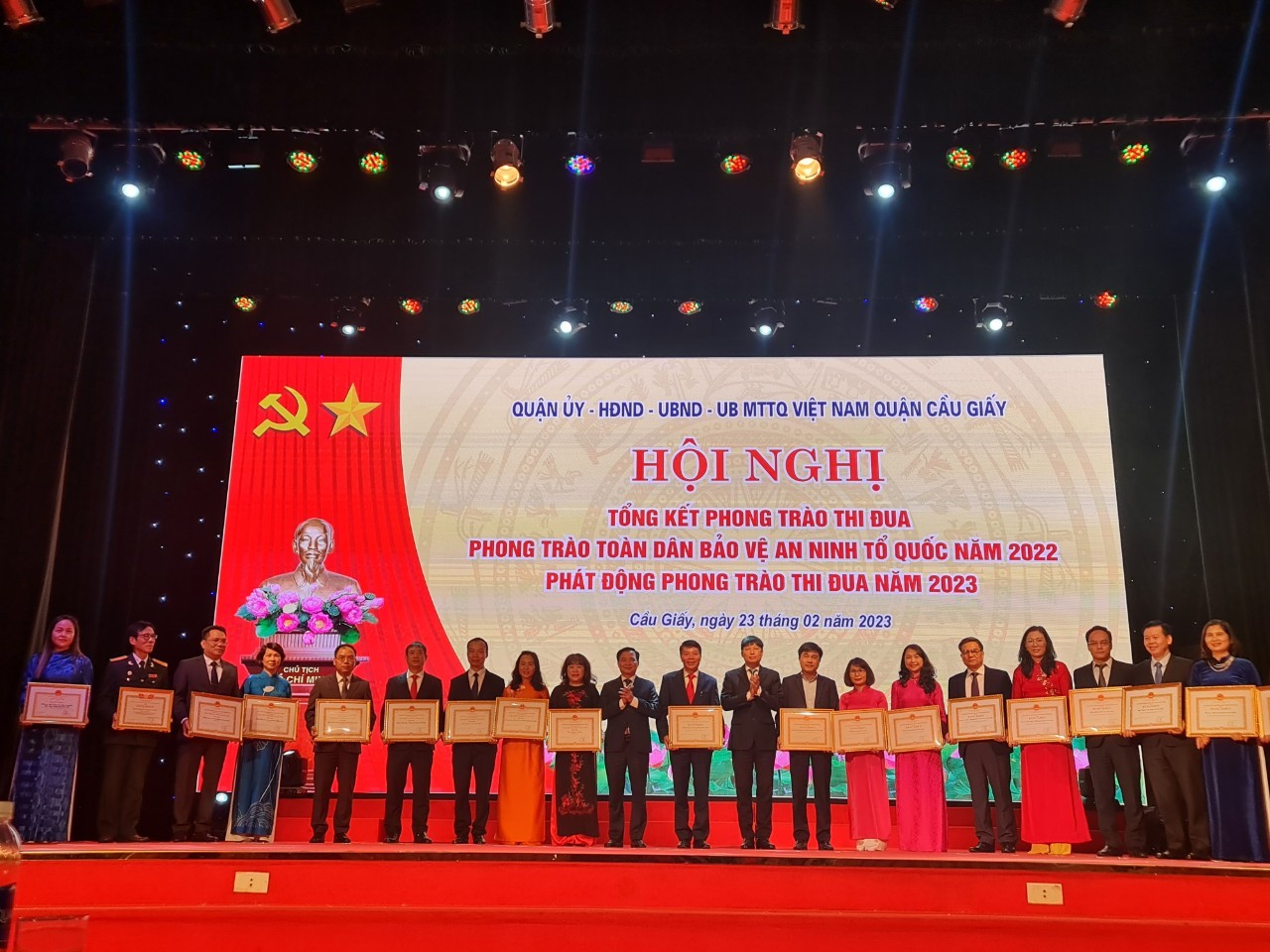 Một số hình ảnh của phường Dịch Vọng Hậu Một số hình ảnh của phường Dịch Vọng Hậu