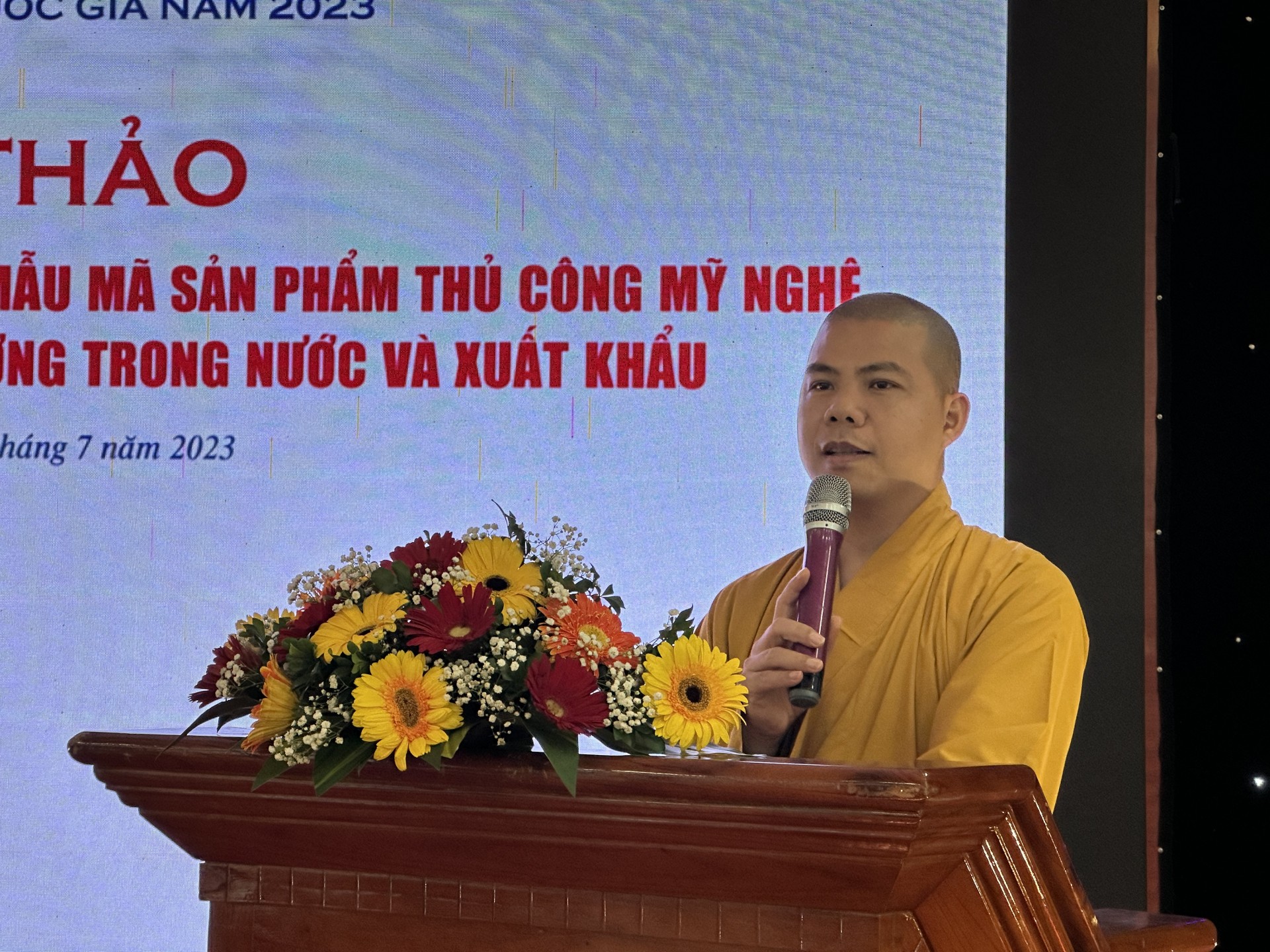 Cải tiến mẫu mã sản phẩm thủ công mỹ nghệ tăng sức cạnh tranh trên thị trường Cải tiến mẫu mã sản phẩm thủ công mỹ nghệ tăng sức cạnh tranh trên thị trường