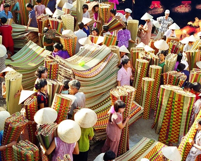 Làng nghề chiếu Định Yên hơn trăm năm tuổi Làng nghề chiếu Định Yên hơn trăm năm tuổi