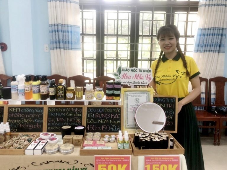 Hội An: Phụ nữ khởi nghiệp với mô hình Workshop