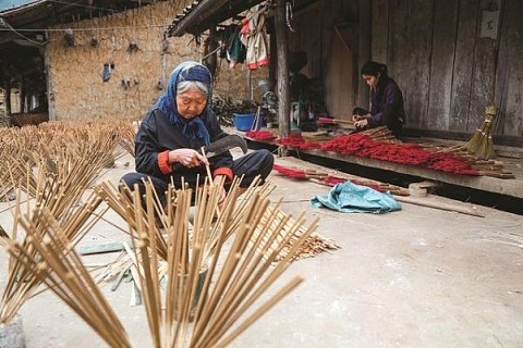 Về làng hương cổ truyền Phia Thắp