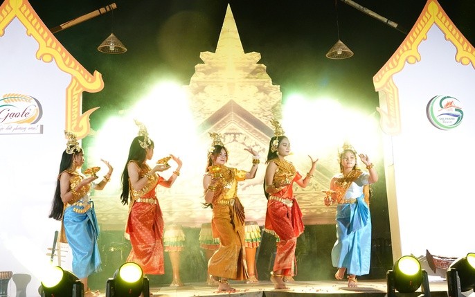 Vẻ đẹp đặc sắc trong trang phục dân tộc Khmer Nam Bộ