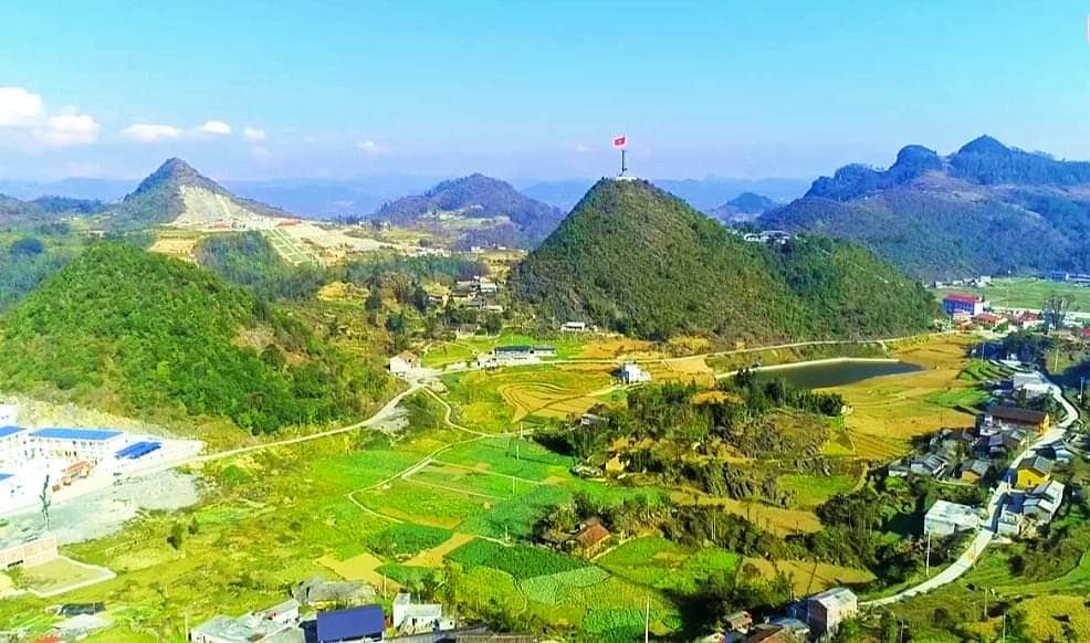 Công an xã Lũng Cú làm tốt công tác bảo vệ an ninh trật tự góp phần xây dựng nông thôn mới tại địa phương