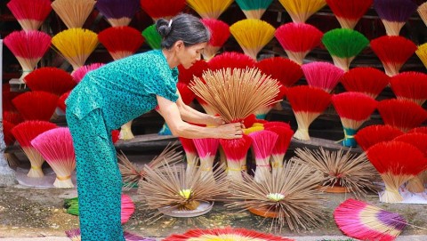 thua thien hue phat trien kinh te lua giu van hoa gan voi bao ton lang nghe