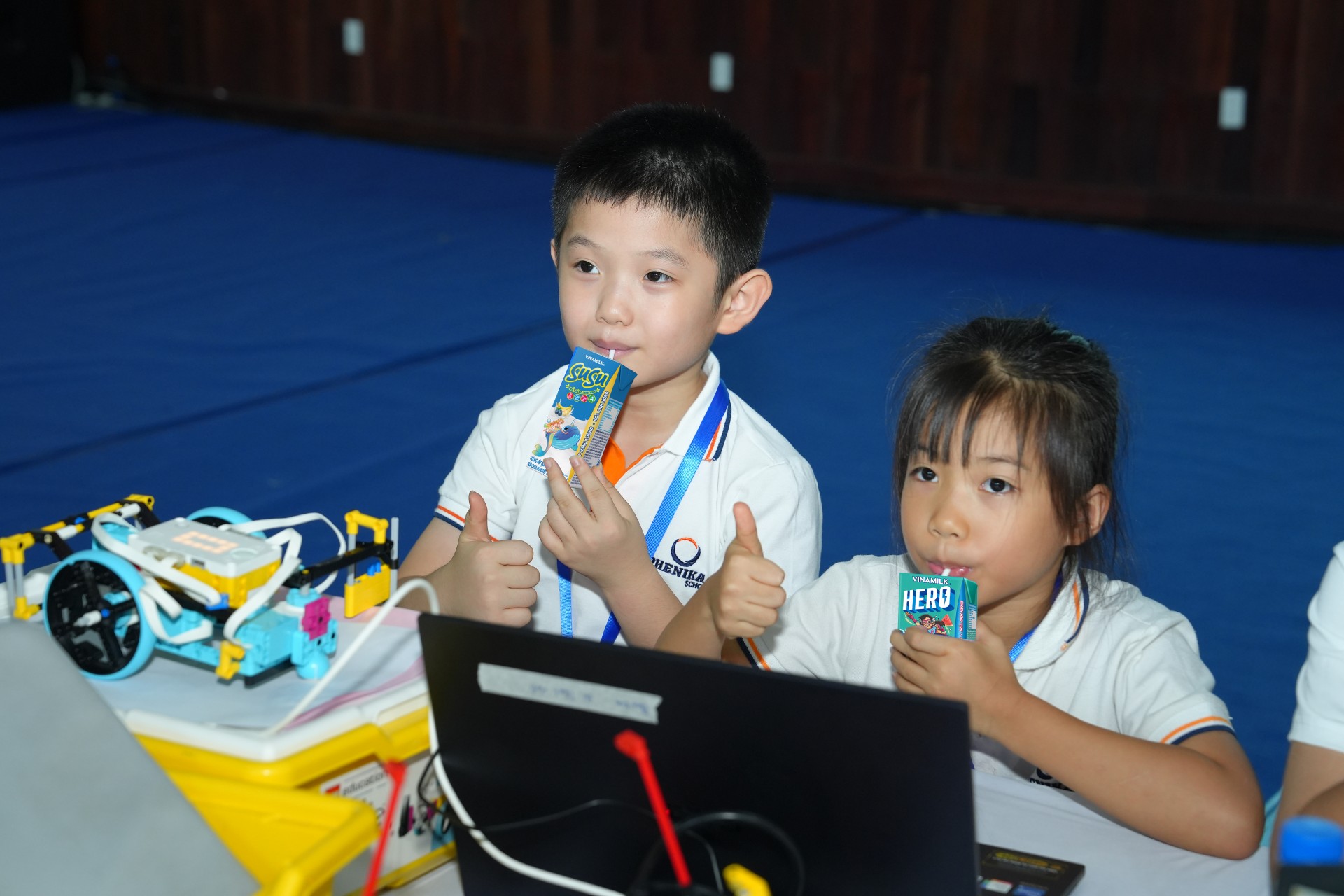 Vinamilk ươm mầm tài trí Việt cùng sân chơi Robotacon WRO 2023 Vinamilk ươm mầm tài trí Việt cùng sân chơi Robotacon WRO 2023