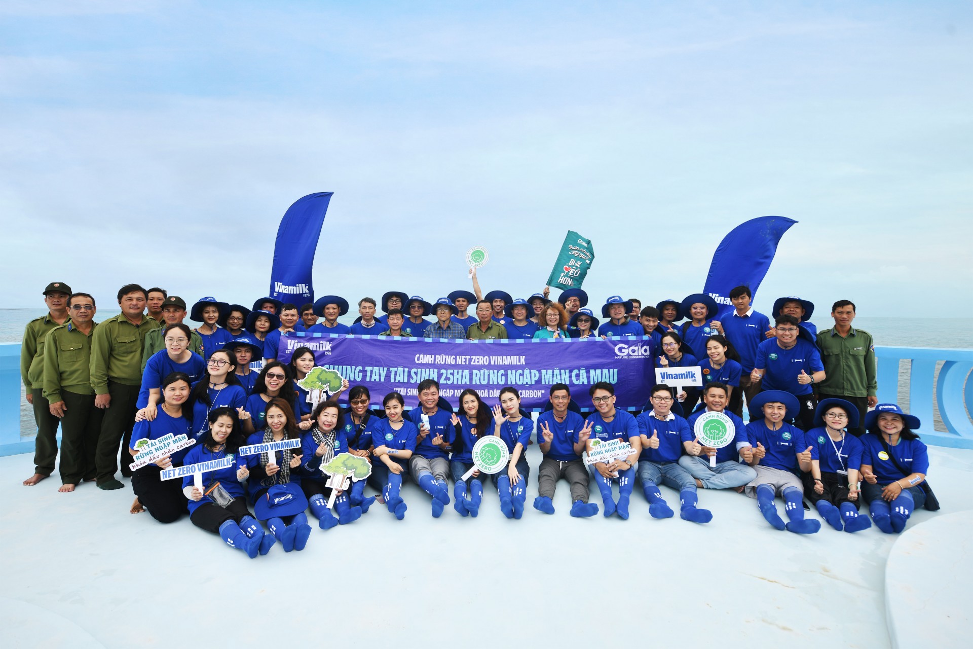 Đẩy mạnh dự án “Cánh rừng Net Zero”, Vinamilk khoanh nuôi tái sinh 25 ha rừng ngập mặn Cà Mau