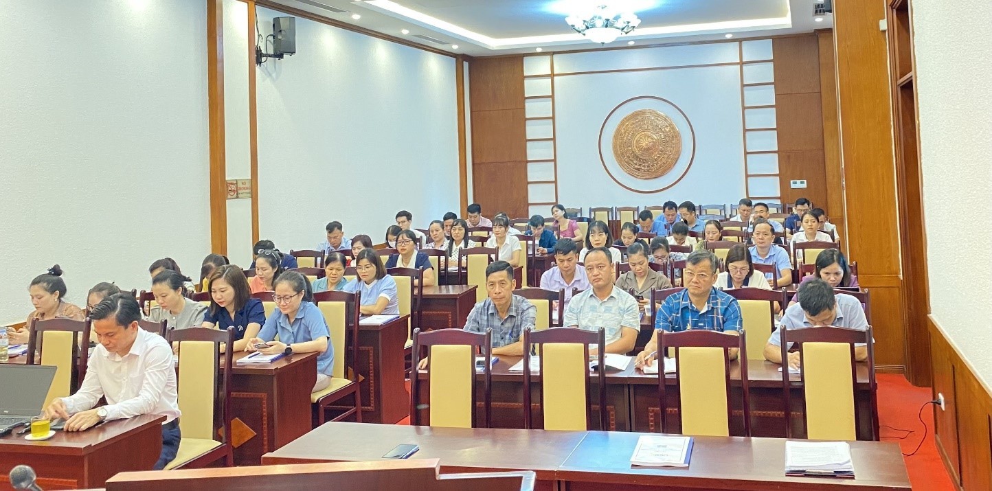 Khai mạc chương trình tập huấn nâng cao năng lực cán bộ và chủ thể OCOP năm 2023 tại hội trường B Nhà khách Tỉnh Quảng Ninh. Khai mạc chương trình tập huấn nâng cao năng lực cán bộ và chủ thể OCOP năm 2023 tại hội trường B Nhà khách Tỉnh Quảng Ninh.