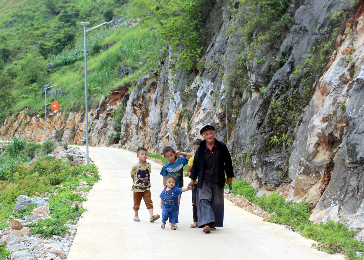 Hà Giang: Huyện Đồng Văn đổi mới từng ngày