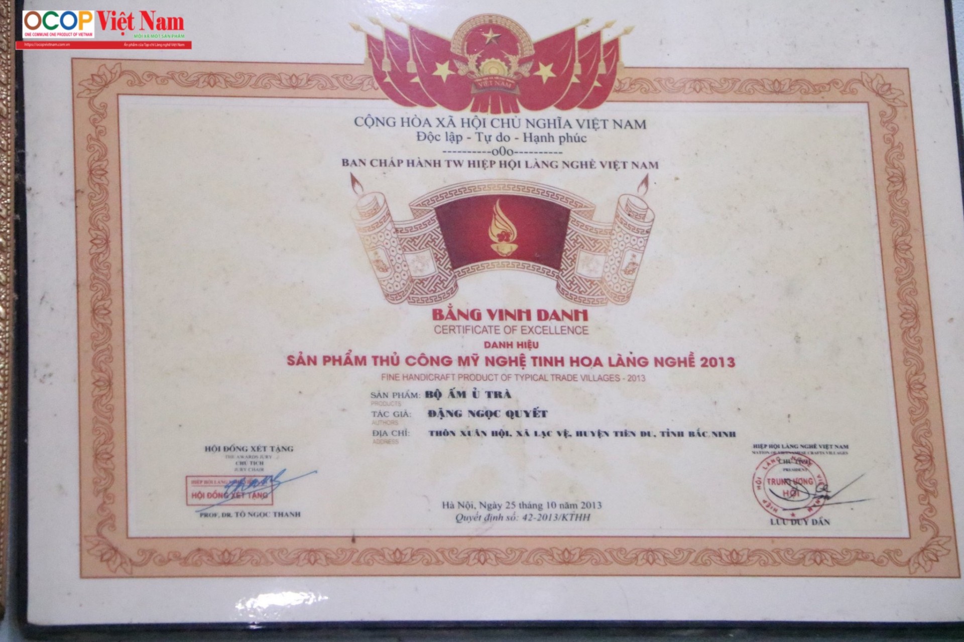 Đôi bàn tay tài hoa của nghệ nhân Đặng Ngọc Quyết Đôi bàn tay tài hoa của nghệ nhân Đặng Ngọc Quyết