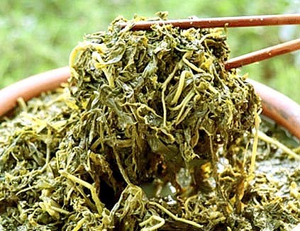 Đặc sản rau sắn muối chua Phú Thọ