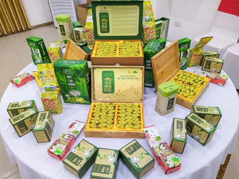 Nỗ lực của người nghệ nhân ở Làng nghề chè Cụm Khe Cốc