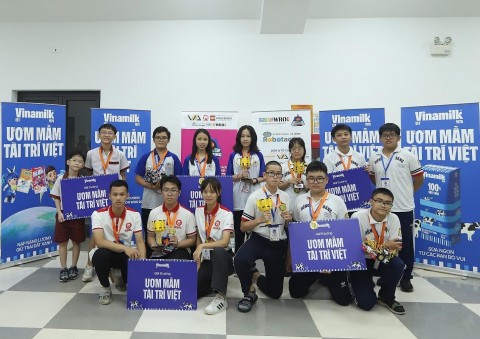 Vinamilk tiếp sức nhà vô địch nhí bứt phá tại Robotacon WRO 2023